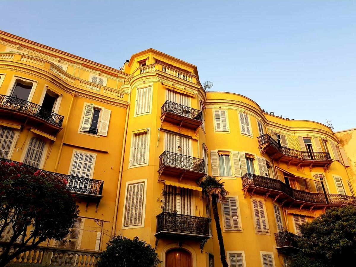 Ancient Italian Palace Nisa Exterior foto